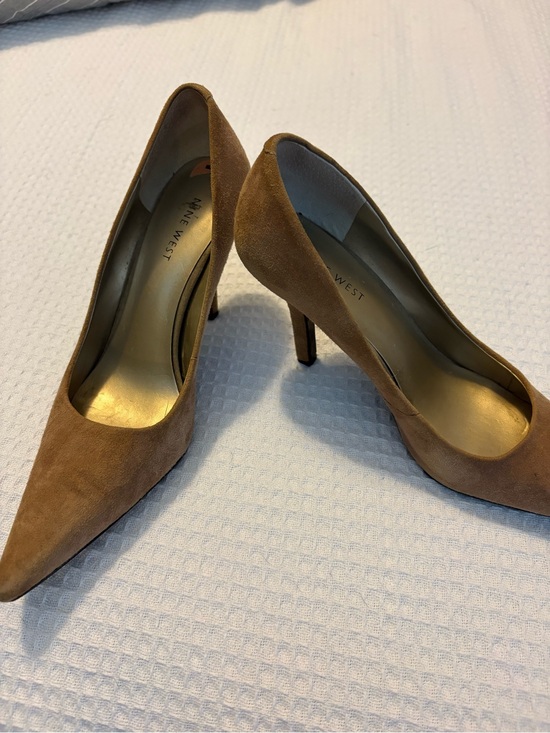 Nine West Shoes - Nine West Tan Suede Pointed Toe Pumps